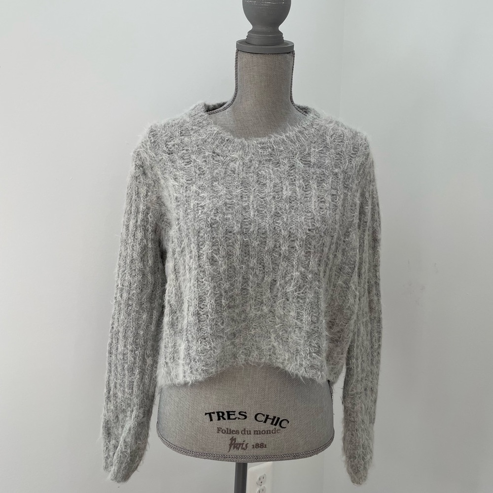 Olivaceous cropped high/low sweater